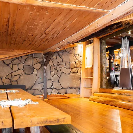 Gołębiówka Dom wakacyjny *